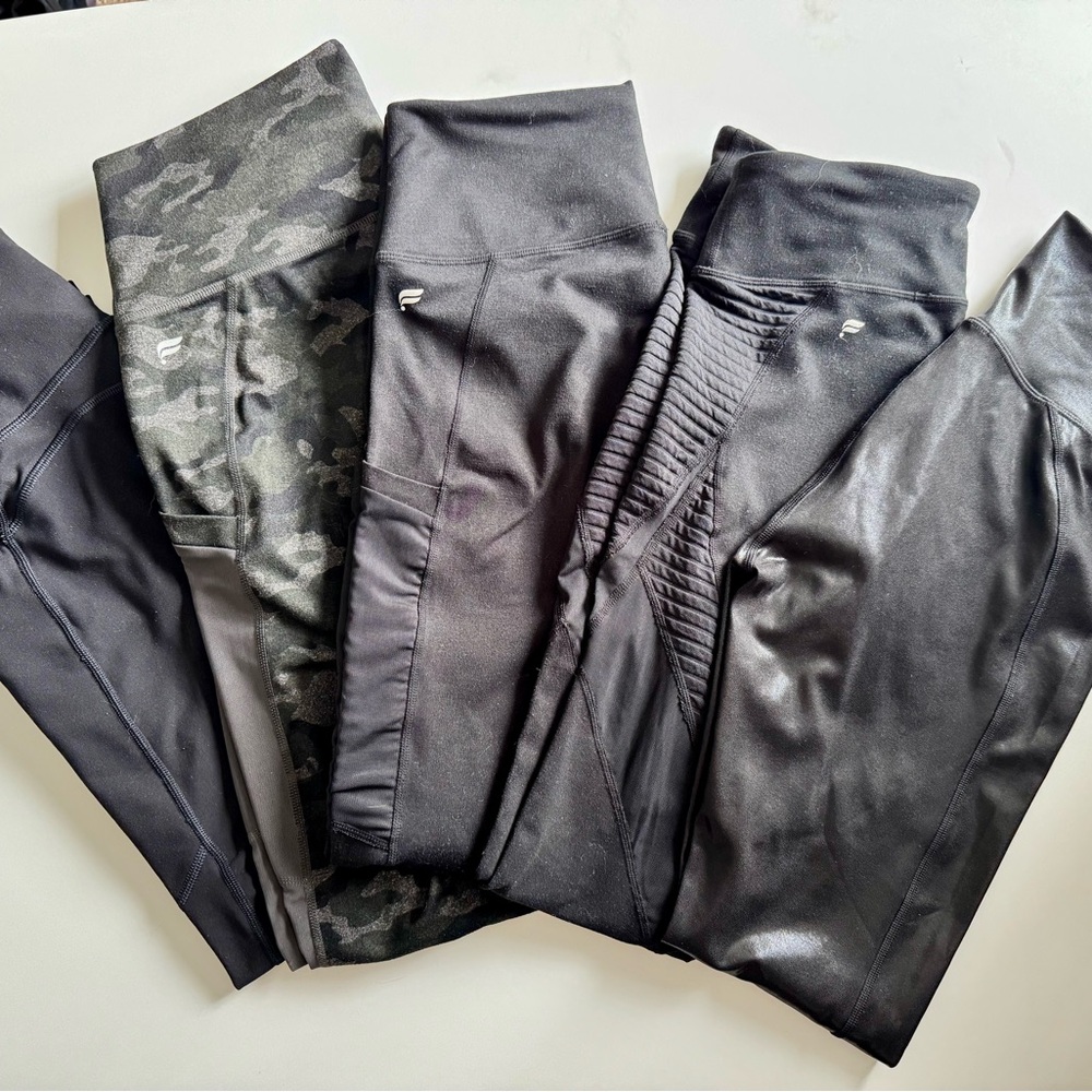 Fabletics Lot of 5 - High Waisted 7/8 Leggings - Small